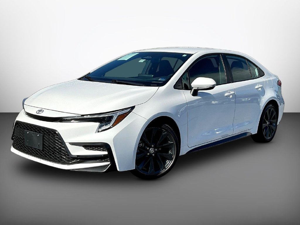 Used 2026 Toyota Corolla SE FWD image 3