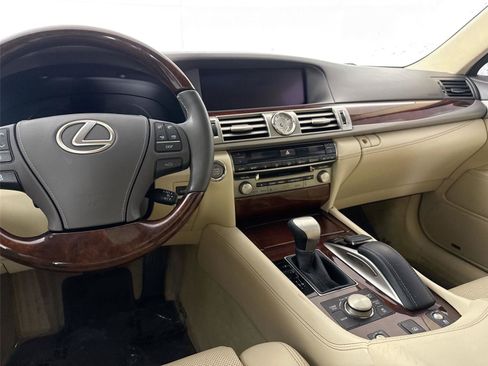 Used 2017 Lexus LS 460 L RWD image 33