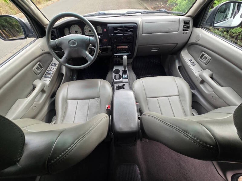 Used 2003 Toyota Tacoma PreRunner RWD image 4