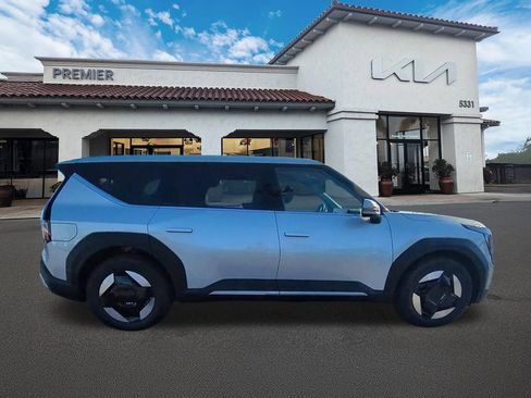 New 2026 Kia EV9 Light RWD image 8