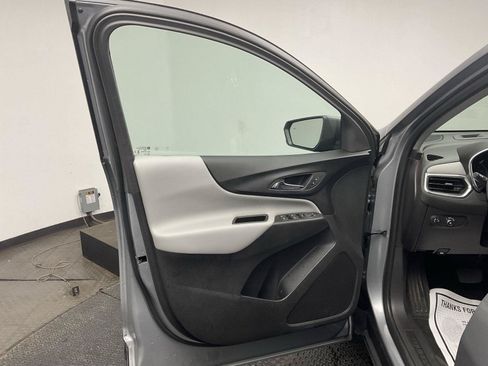 Certified 2024 Chevrolet Equinox LS w/ LS Convenience Package FWD image 9
