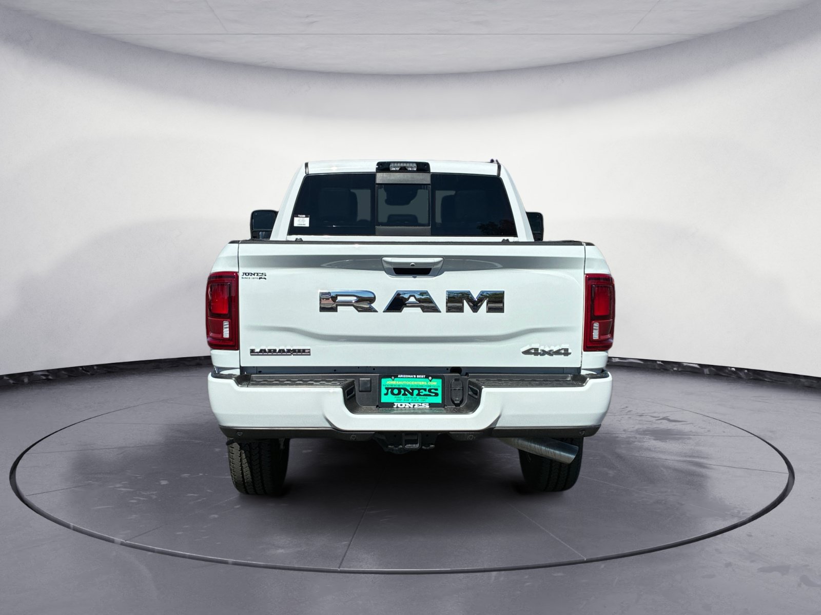 Used 2025 RAM 2500 Laramie AWD/4WD image 5
