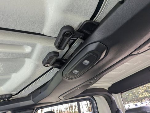 New 2026 Jeep Gladiator Sport AWD/4WD image 22