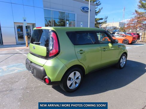 Used 2016 Kia Soul Base image 5