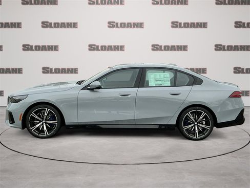 New 2026 BMW 530i xDrive w/ M Sport Package image 2