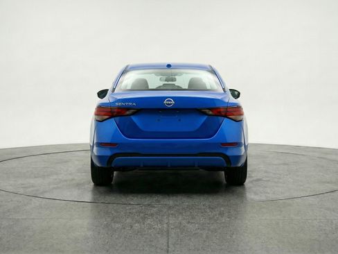 Used 2025 Nissan Sentra SV image 7