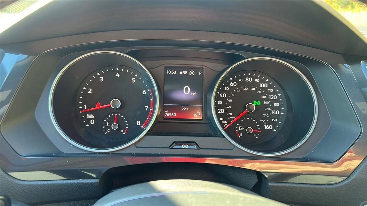Used 2021 Volkswagen Tiguan SE R-Line AWD/4WD image 32