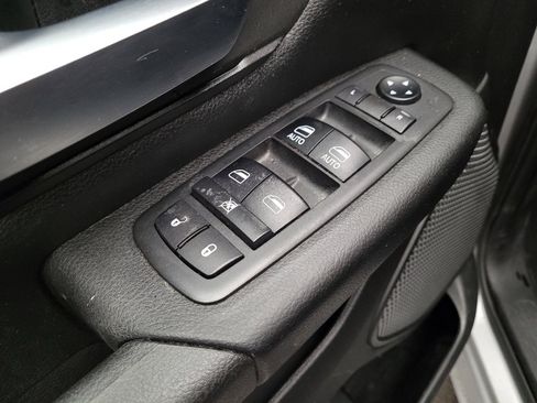 Used 2019 RAM 1500 Tradesman AWD/4WD image 27