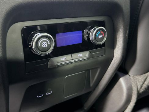 New 2026 Buick Enclave Preferred image 26