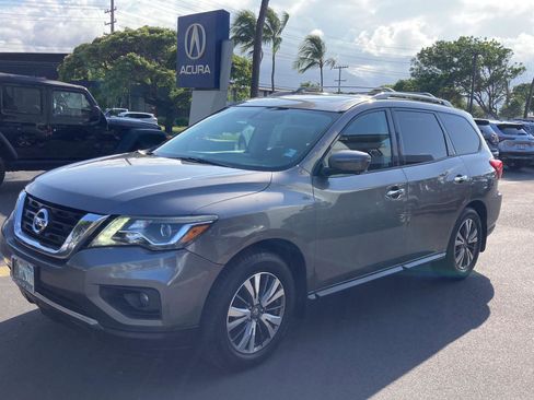 Used 2017 Nissan Pathfinder SL w/ SL Premium Package AWD/4WD image 1