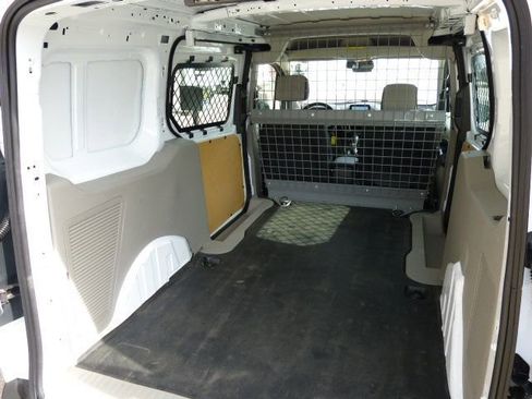 Used 2022 Ford Transit Connect XLT FWD image 17