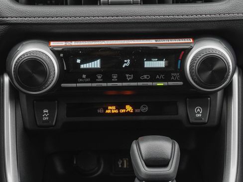 New 2025 Toyota RAV4 LE image 34