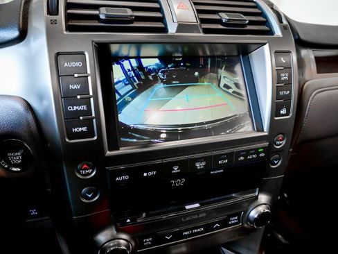 Used 2018 Lexus GX 460 Premium image 40