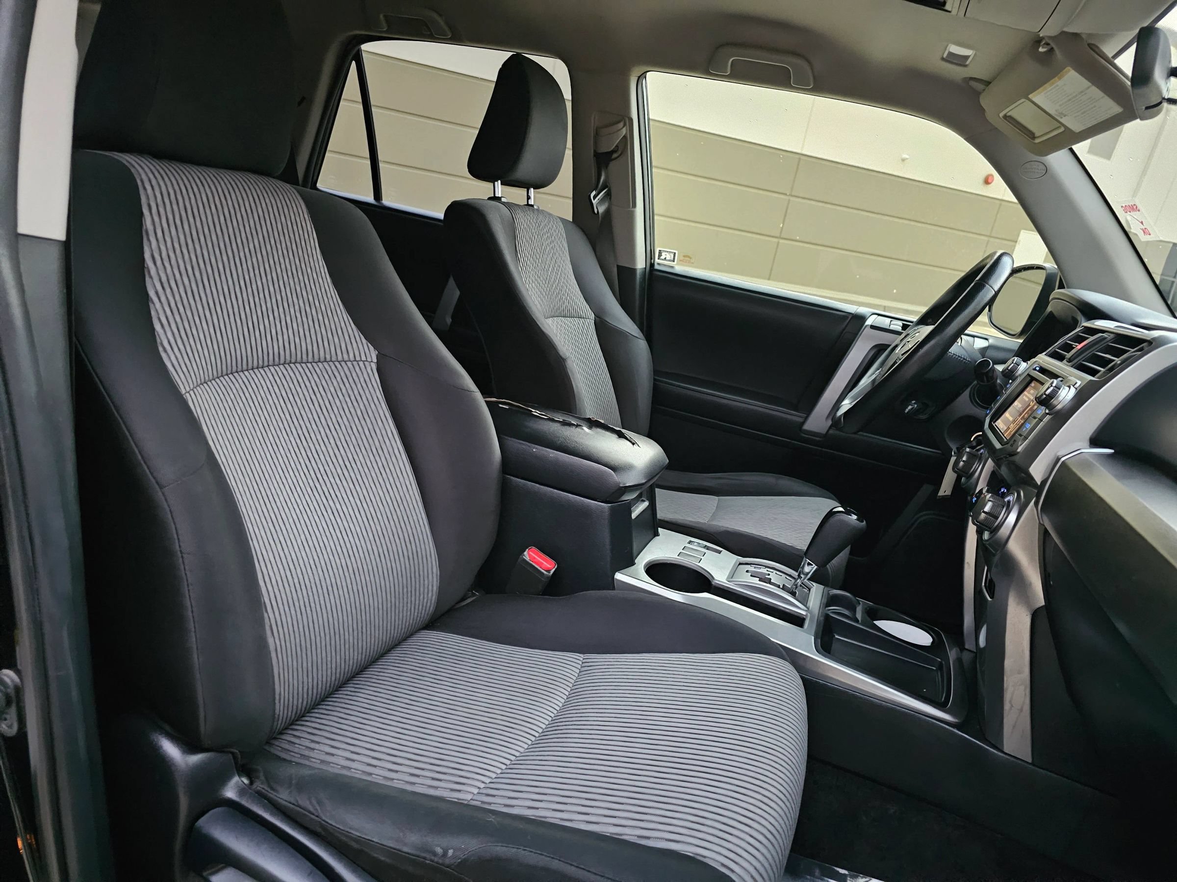 Used 2017 Toyota 4Runner SR5 RWD image 23