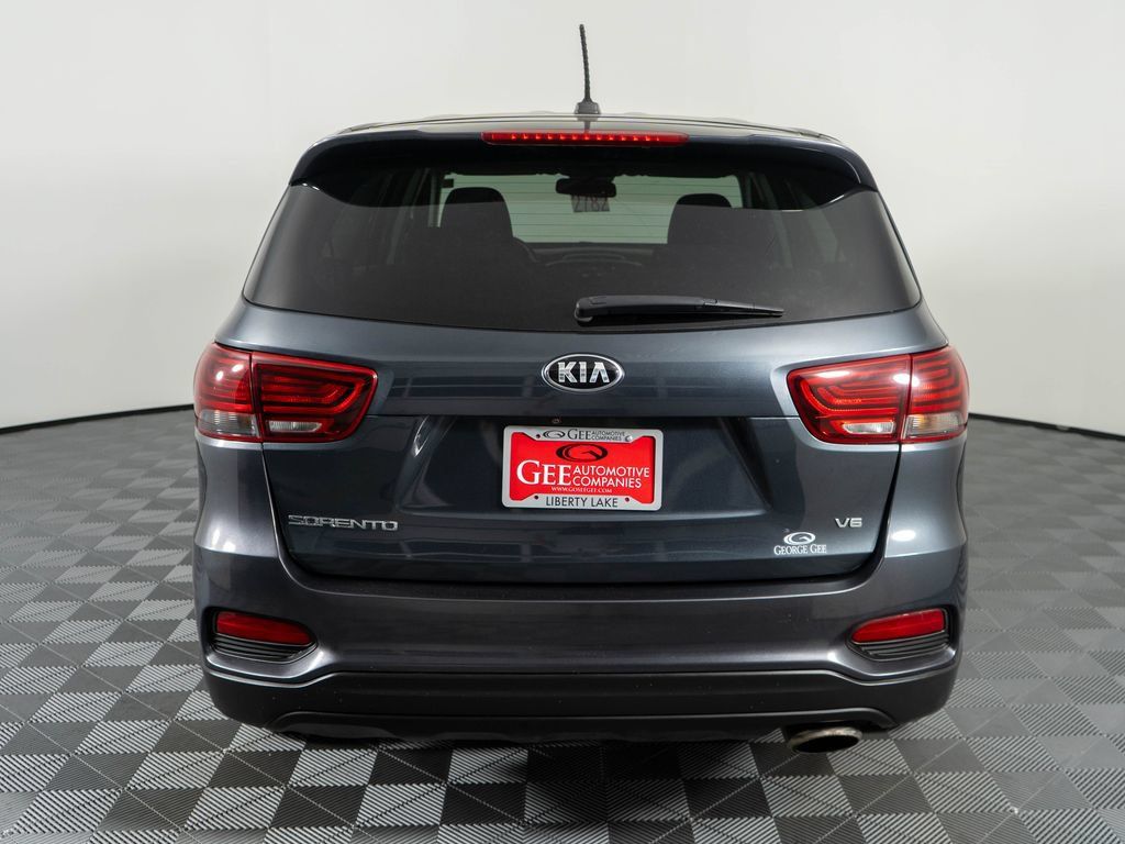 Used 2020 Kia Sorento AWD V6 image 5