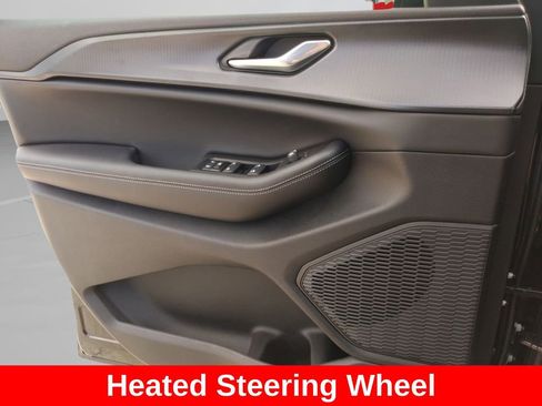 New 2025 Jeep Grand Cherokee L Laredo w/ Luxury Tech Group I RWD image 12