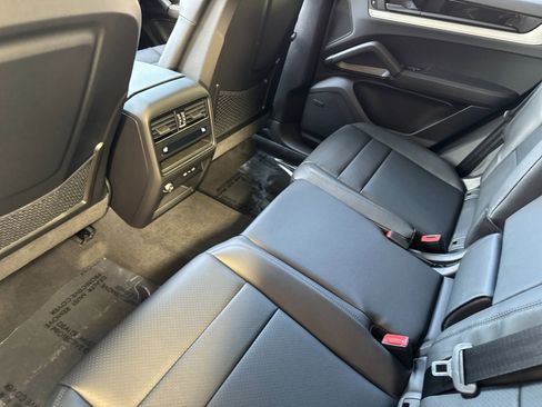 New 2026 Porsche Cayenne image 14