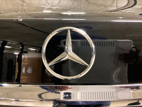 Used 2023 Mercedes-Benz E 350 Sedan image 30