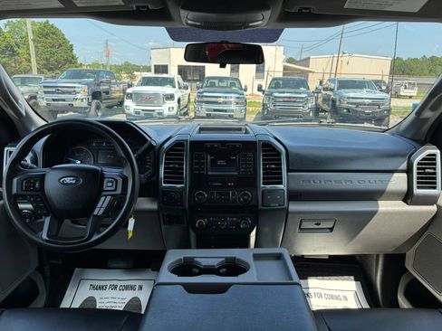 Used 2018 Ford F350 XLT w/ FX4 4x4 Off Road Package image 32
