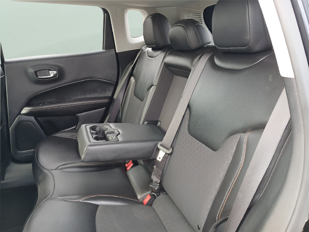 Used 2019 Jeep Compass Latitude w/ Popular Equipment Group AWD/4WD image 26