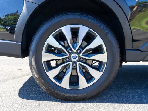 Used 2024 Subaru Outback Touring AWD/4WD image 11