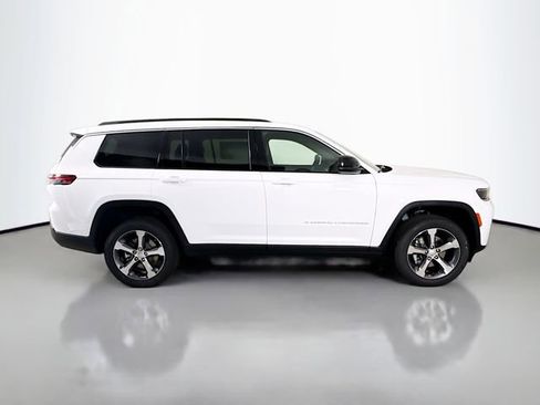 New 2026 Jeep Grand Cherokee L Limited AWD/4WD image 8