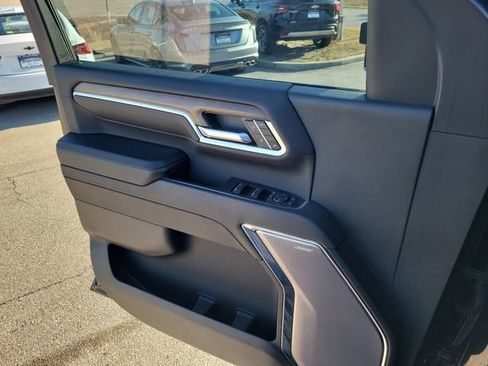 Certified 2024 Chevrolet Silverado 2500 High Country w/ High Country Premium Package image 17