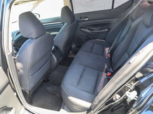 Used 2021 Nissan Altima 2.5 SV FWD image 18