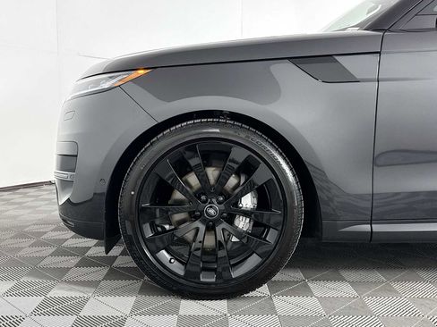 New 2025 Land Rover Range Rover Sport SE image 29