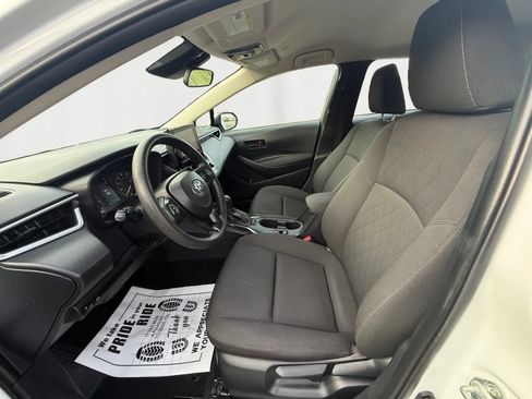 Used 2023 Toyota Corolla LE FWD image 9