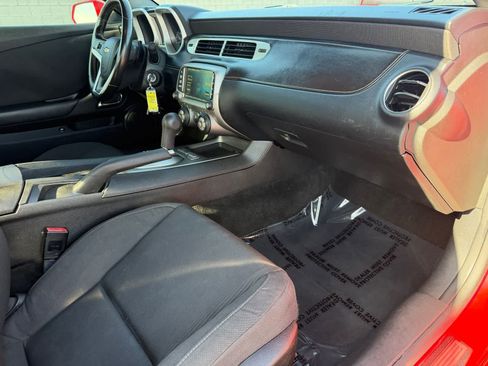 Used 2015 Chevrolet Camaro SS w/ Rear Vision Package RWD image 9
