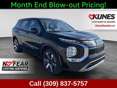 Used 2025 Mitsubishi Outlander SE