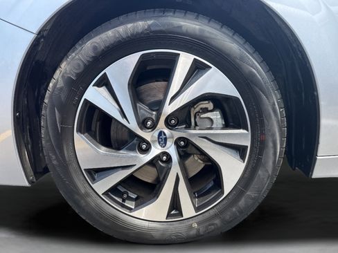 Used 2025 Subaru Legacy Premium AWD/4WD image 29