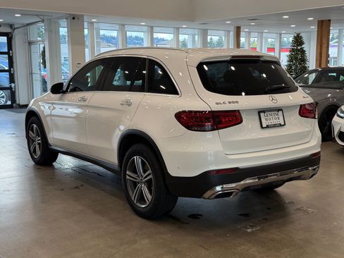Used 2020 Mercedes-Benz GLC 300 4MATIC image 4