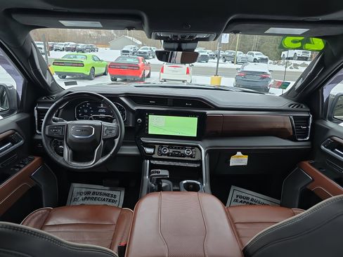 Used 2025 GMC Sierra 1500 Denali Ultimate image 15