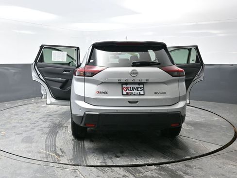 Used 2024 Nissan Rogue SV AWD/4WD image 57