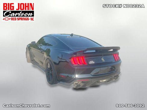Used 2022 Ford Mustang Shelby GT500 w/ Technology Package RWD image 5
