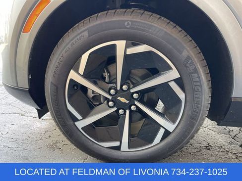Certified 2025 Chevrolet Equinox EV LT FWD image 30