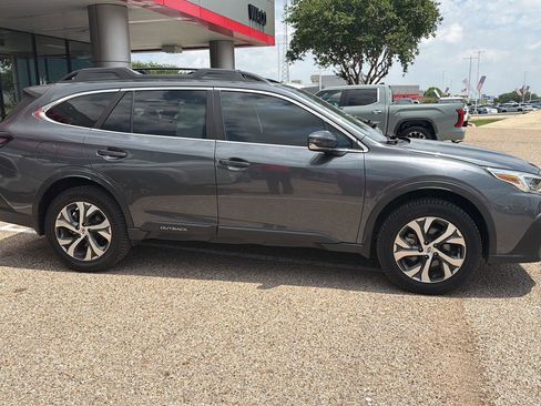 Used 2021 Subaru Outback Limited AWD/4WD image 2