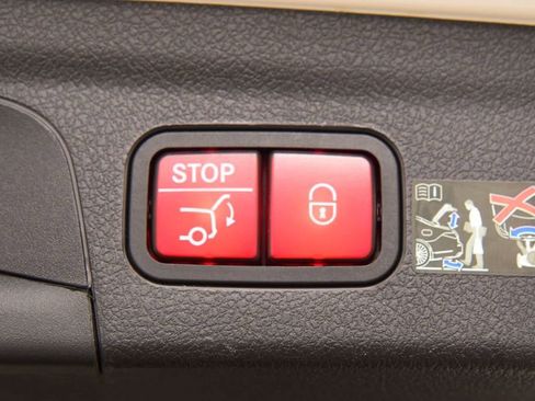 Used 2022 Mercedes-Benz GLE 350 4MATIC image 24