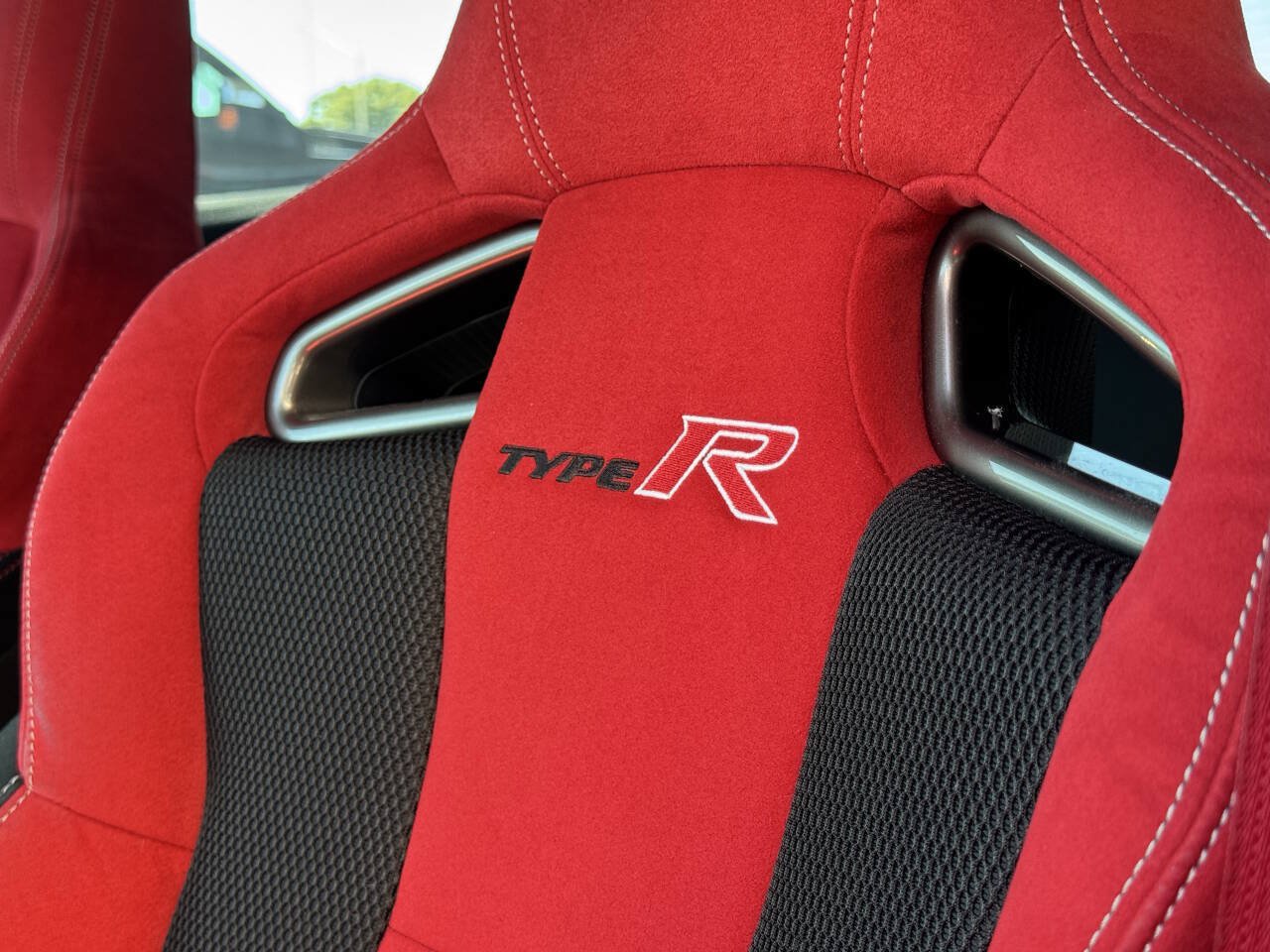 Used 2018 Honda Civic Type R image 19