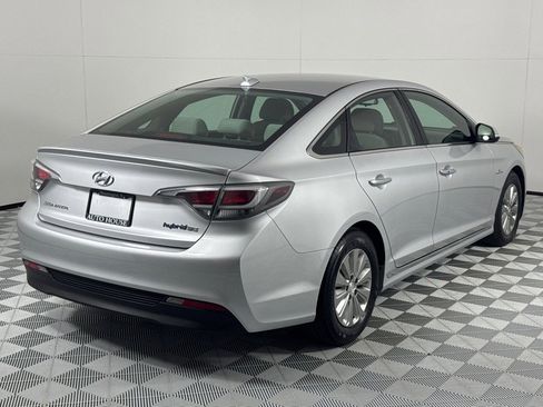 Used 2016 Hyundai Sonata SE image 5