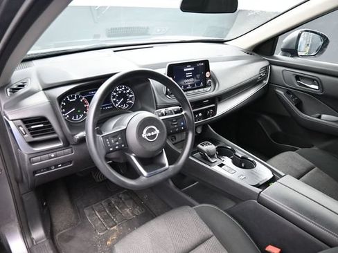Used 2024 Nissan Rogue SV FWD image 14