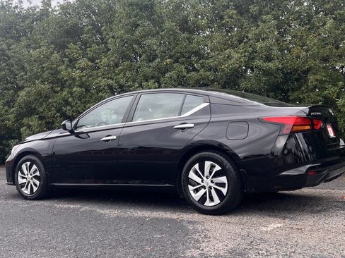 Used 2024 Nissan Altima 2.5 S image 5