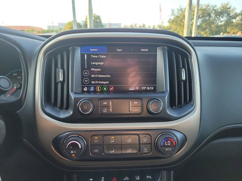 Used 2022 GMC Canyon Denali image 26