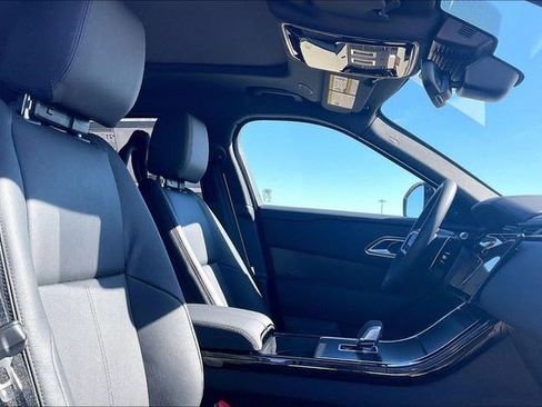 New 2026 Land Rover Range Rover Velar Dynamic SE image 12