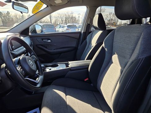 Used 2021 Nissan Rogue SV image 25