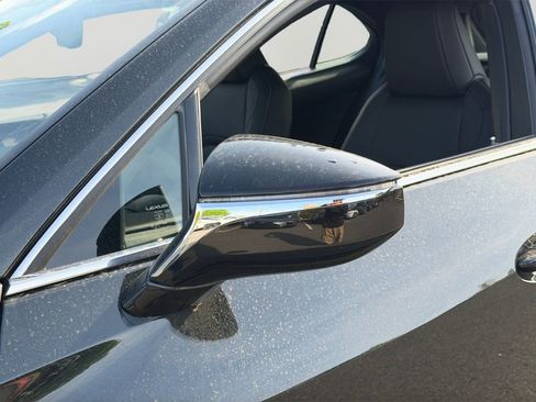 New 2026 Lexus UX 300h AWD image 24