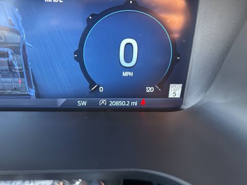 Used 2024 Ford F150 Lariat w/ FX4 Off-Road Package image 15