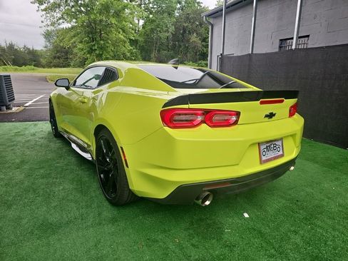 Used 2020 Chevrolet Camaro LT RWD image 7